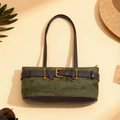 Bolso bajo el brazo retro de ante verde oliva con correas de cuero marrón y hebilla de oro - Verde