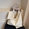 Grand sac cabas blanc cassé en cuir avec pochette et bandoulière à anneau métallique - Blanc Cassé