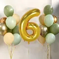 Geburtstagsset mit goldenem Ballon Nummer 6 und avocadogrünen Latexballons - Nummer 6 Set