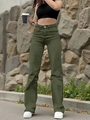 Detail einer armee-grünen High-Waist-Straight-Jeans mit klassischem Five-Pocket-Design - S / Grün