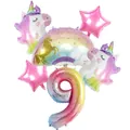Dettaglio del set di palloncini unicorno arcobaleno con stelle rosa e numero 9 colorato - Set 6 pezzi Unicorno Arcobaleno - Numero 9
