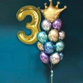 Detail von 40-Zoll Gold Zahl 3 Folienballon mit Krone und Metallic-Latexballons - Nummer 3