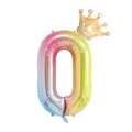 40-Zoll Regenbogen-Foliengallon Nummer 0 mit kleiner goldener Krone für Partys - Nummer 0 mit Krone