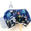 Astronauten Party Set mit blauer Weltraum Tischdecke und passendem Partyhut Deko - Astronaut Tischdecke