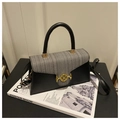 Sac à main structuré en cuir noir et tweed gris avec boucle M dorée et poignée - Noir