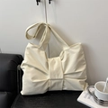 Schicke beige große Canvas-Einkaufstasche mit Schleife und stylischem Faltendesign - Weiß