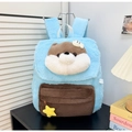 Details des Plüschrucksacks in Blau mit Ottermotiv und gelbem Sternanhänger - Otter-Design (Stil 2)