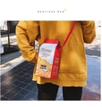 Sac à bandoulière créatif en brique de jus d'orange avec graphismes vifs et sangle rouge - Rouge