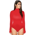 Dettaglio di un body rosso a maniche lunghe con collo alto e vestibilità aderente - S / Rosso