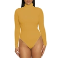 Primer plano del body de cuello alto amarillo mostaza en tejido de punto acanalado - S / Amarillo