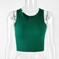 Λεπτομέρεια από σκούρο πράσινο βαμβακερό crop top με λαιμόκοψη V και στενή εφαρμογή - S / Πράσινο
