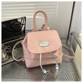 Mini sac à dos rose en similicuir avec cordon et perles dans un décor très élégant - Rose sans pendentif