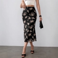 Slim fit black floral midi skirt with elegant ruffle fishtail hem for summer wear - XS / Black Floral