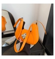 Sac sous le bras en cuir orange avec fermoir fleur argenté et bandoulière réglable - Orange