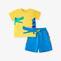Sommer-Set für Jungen aus Baumwolle mit gelbem Krokodil-T-Shirt und blauer Dino-Shorts - 3Y(100cm) / Gelbes Oberteil/Blaue Shorts Set (2017)