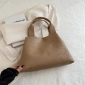 Elegante bolso tote de cuero trenzado caqui con textura cruzada clásica - Caqui