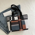 Sac cabas en toile avec blocs de couleurs géométriques et bandoulières noires - Marron