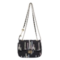Bolso bandolera negro acolchado con rayas de colores y cadena dorada de moda - Negro
