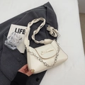 Bolso bandolera de cuero PU blanco crema con lazo y cadena de flores plateada - Blanco Roto