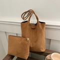 Grande borsa tote in finta pelle scamosciata marrone con pochette interna coordinata - Marrone scuro