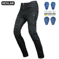 Dettaglio dei jeans da moto neri con rinforzo in Kevlar e quattro protezioni CE blu - EU 38 / Nero (Con Protezioni in Silicone)