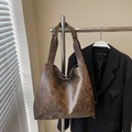 Vintage dark brown tote bag for women with cracked leather texture and wide strap - Coffee