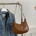 Sac hobo rétro en cuir marron avec bandoulière chaîne et grande capacité de rangement - Marron