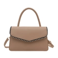 Chique abrikooskleurige crossbodytas met V-flap en zilveren klinknagels op de rand - Khaki