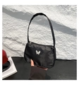 Minimalistische schwarze Baguette-Tasche mit weißem Schmetterling und Nylon-Finish - Schwarz