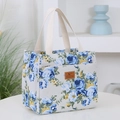 Japanische Canvas-Einkaufstasche mit blauem Blumenmuster und vorderem Reißverschluss - Blau Blumig