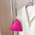 Pochette chic en forme de cœur rose fuchsia avec dragonne en tissu lettré LOVE - Rose rosé