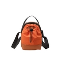 Mini sac seau en nylon orange avec base en cuir marron et fermeture à cordon - Orange