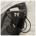 Mini sac bandoulière noir avec nœud doré et longues franges élégantes pour femme - Noir