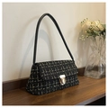 Elegante borsa a tracolla in tweed nero con chiusura dorata e trama a quadri - Nero