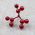 Künstliche rote Weihnachtsbeeren an Zweigen für DIY-Kränze und Feiertagsdekoration - Mehrköpfige Rote Beeren