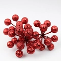 Bacche rosse glitterate di Natale per decorazioni di ghirlande e alberi su fondo bianco - Rosso