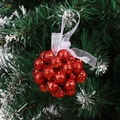 Racimo de bolas de Navidad rojas brillantes con cinta blanca en el pino - 6cm / Rojo