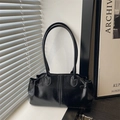 Bolso de hombro retro negro brillante con costuras paralelas y hebillas para mujer - Negro