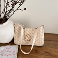 Borsa a spalla beige con stampa lettere M e grande fibbia metallica dorata a forma di M - Bianco
