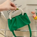 Borsa a nuvola plissettata in pelle verde con manico di perle e tracolla da donna - Verde