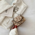 Bruine mini crossbodytas met witte madeliefjesprint en zilveren ketting - Khaki