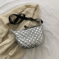 Borsa a tracolla trapuntata argento metallizzato con cinturino regolabile moderno - Argento