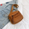 Retro brown corduroy crossbody bag with adjustable wide strap and zipper pocket - Brown