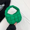 Borsa a mano trapuntata verde brillante con motivo a scacchi per pendolari chic - Verde