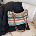 Bolso de paja tejida con rayas de arcoíris y correa de cuero marrón estilo boho - Colorido