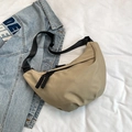 Bolso bandolera de media luna caqui minimalista con correa negra ancha ajustable - Caqui