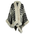 Poncho de punto a cuadros negros, blancos y grises con cuello de pelo sintético crema - Letra F / Albaricoque