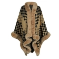 Poncho de punto para mujer con cuadros negros y camel y cuello de piel sintética - Letra F / Caqui