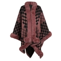 Poncho rosa palo de punto con cuadros y ribete de piel sintética para invierno - Letra F / Rosa