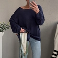 Jersey de punto azul oscuro para mujer de corte holgado y vaqueros azul claro - S / Azul marino